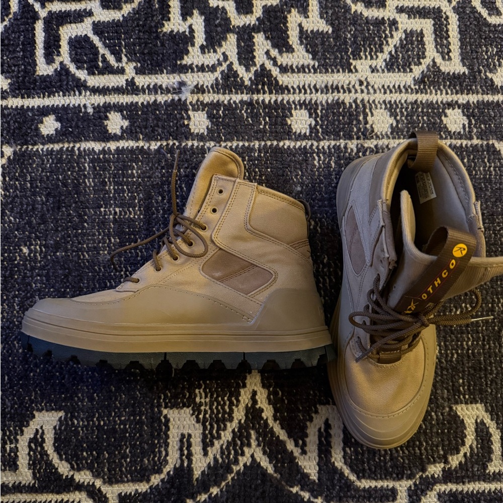 New Reebok Rothco collaboration Tan Mid Boots size women's 9